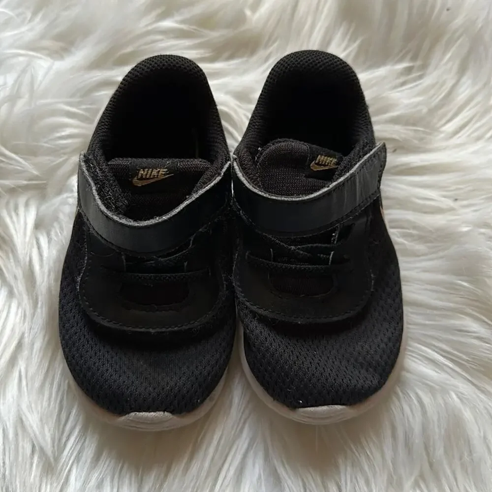 Nike | Tanjun Gold and Black Infant Sneakers Size 7C